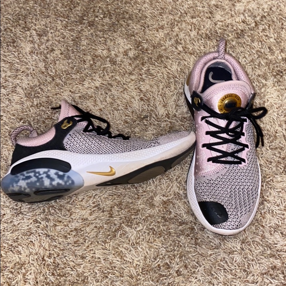 Nike joyride shoes